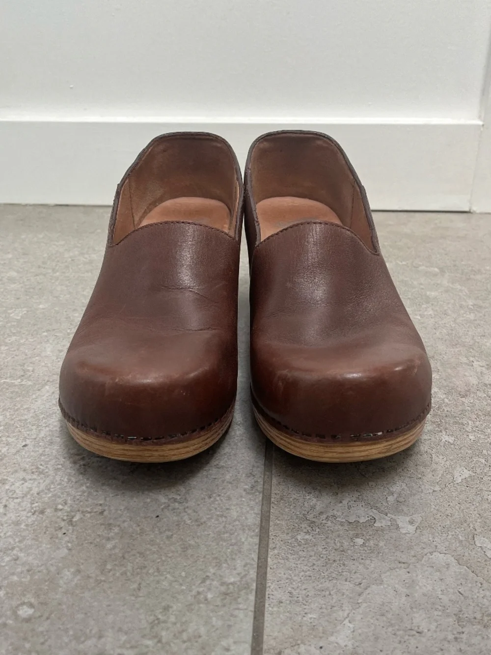 Gorgeous Leather Danskos size 40